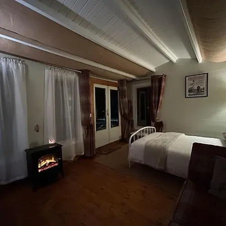 Apartment The Creevy Cabin *